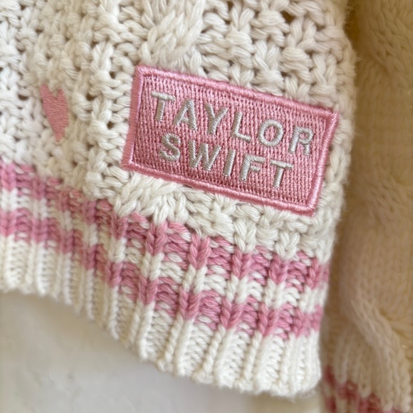 **NEW** TAYLOR SWIFT LOVER CARDIGAN - Picture 5 of 7